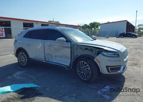 2019 Lincoln Nautilus Reserve z USA, uszkodzony, nr VIN 2LMPJ6L99KBL36336